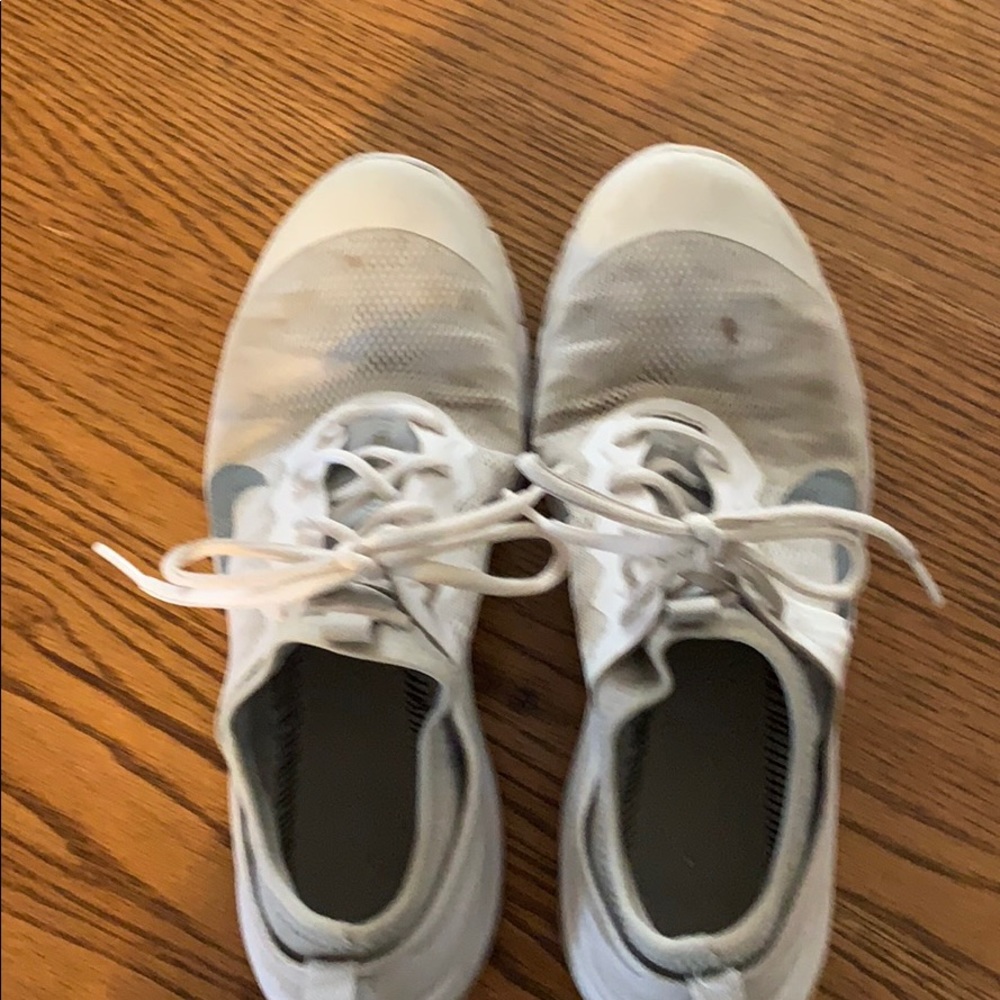 Nike Fl Bermuda woman’s golf shoes size 7.5